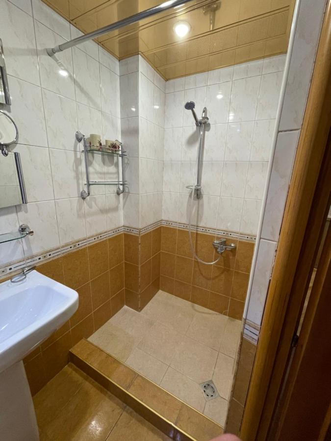 Apartment In City Center Erevan Esterno foto