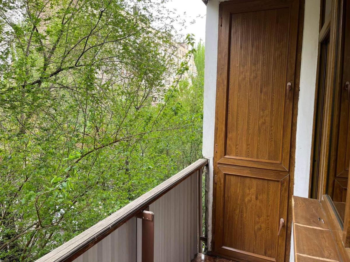 Apartment In City Center Erevan Esterno foto